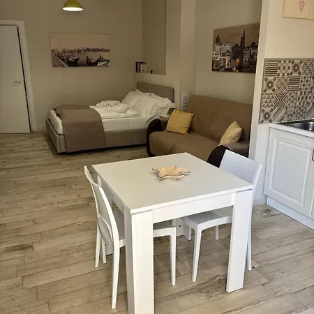 Con Patio Apartment *