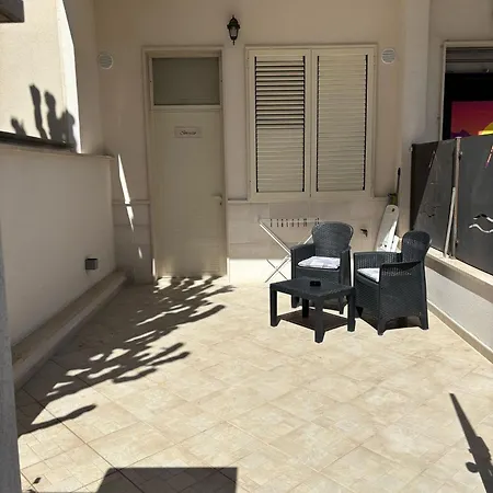 Apartment Con Patio